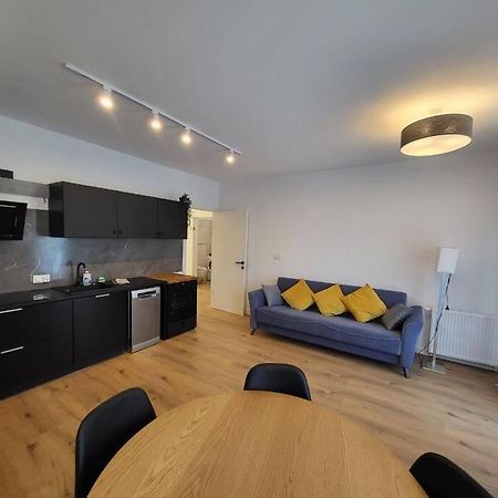 Duzy Apartament W Centrum - 3 Pokoje - Garaz Appartement Wrocław Buitenkant foto