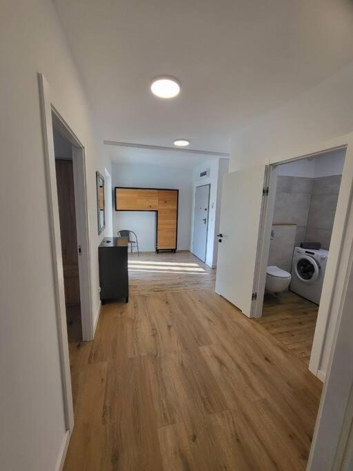 Duzy Apartament W Centrum - 3 Pokoje - Garaz Appartement Wrocław Buitenkant foto